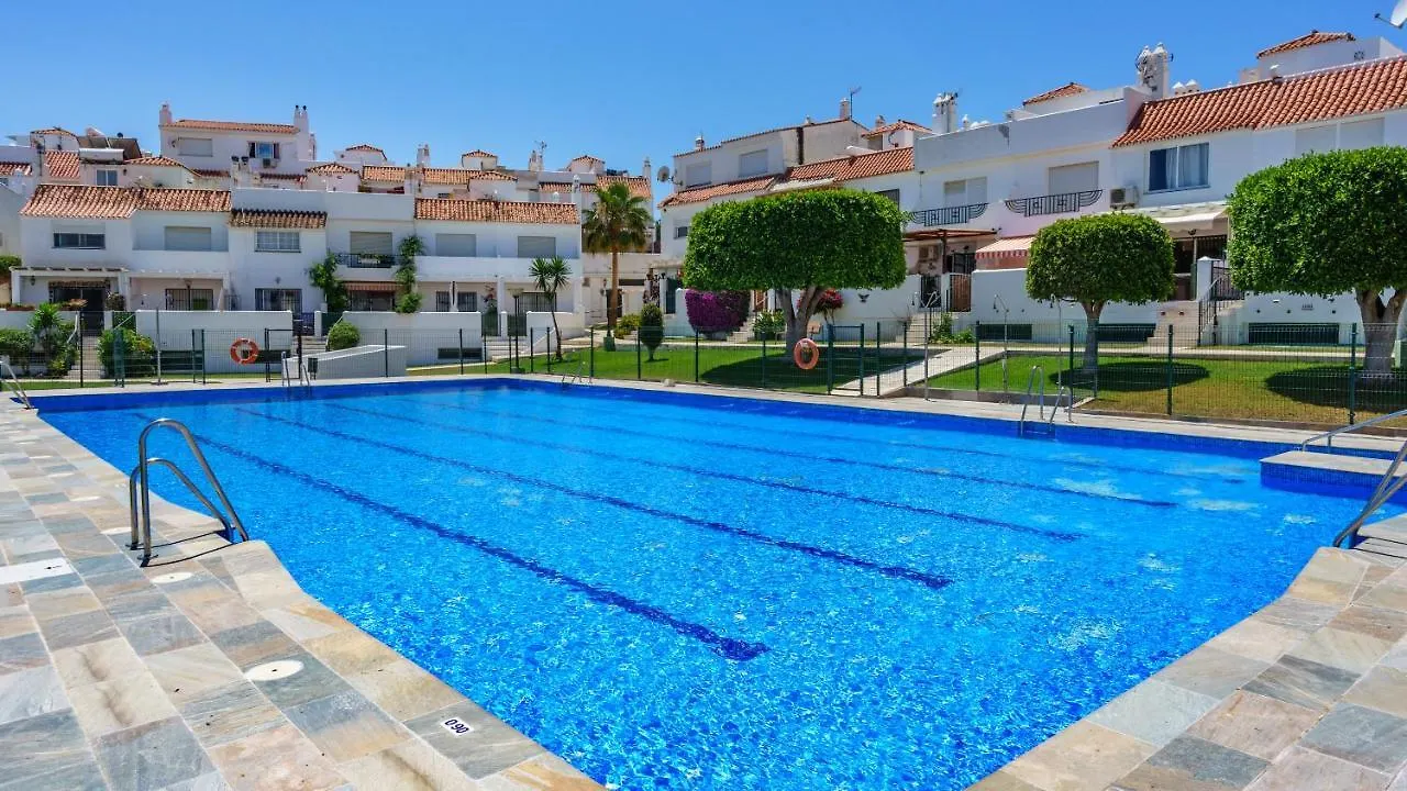 Cozy Terrace With Pool In Fuengirola By Costarentals - Ref 206 Apartment