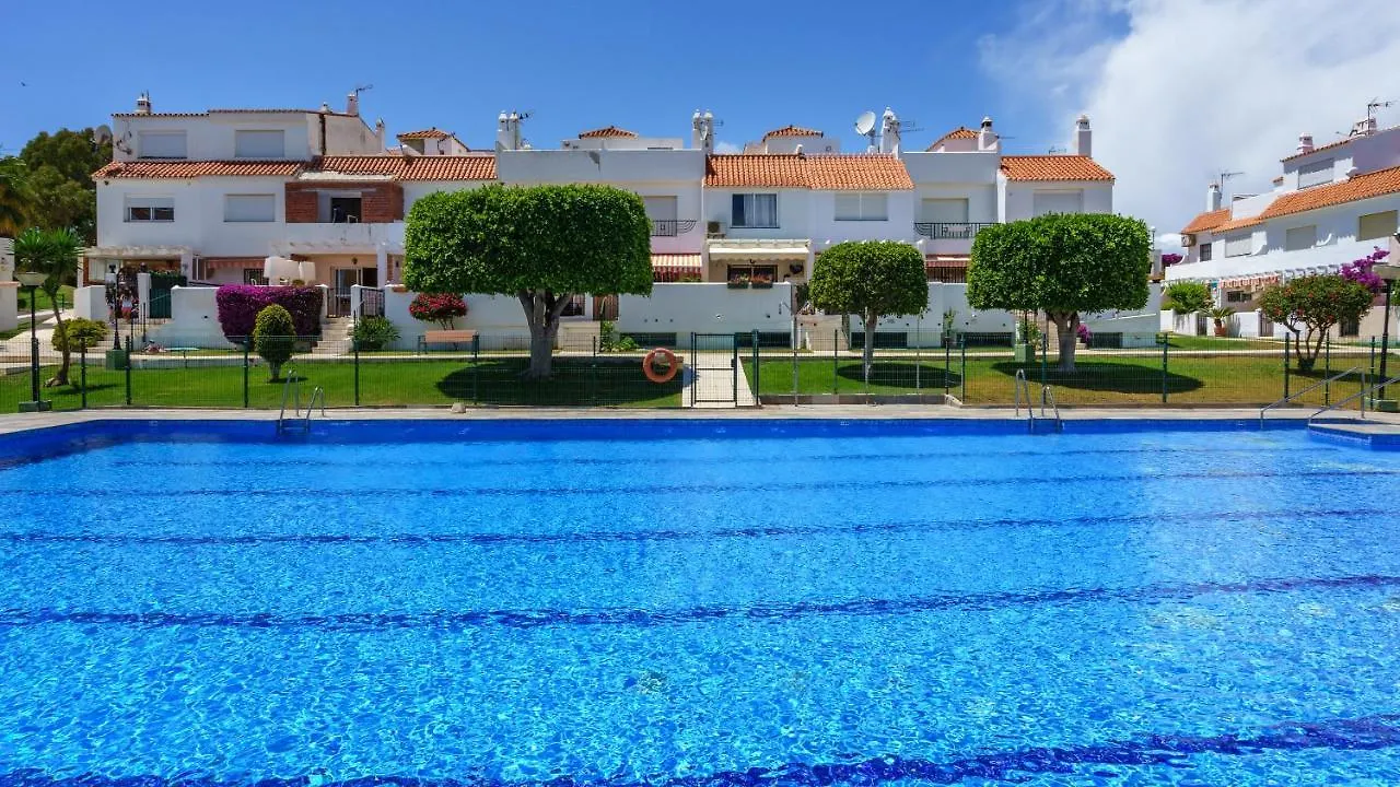 Cozy Terrace With Pool In Fuengirola By Costarentals - Ref 206 Apartment